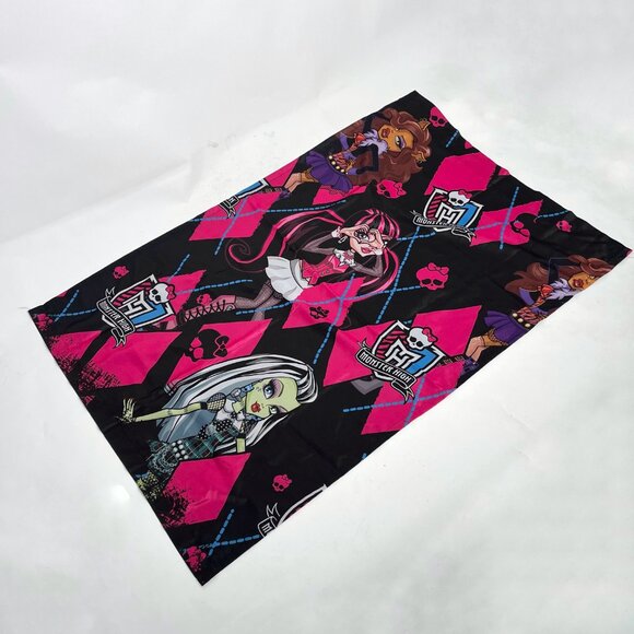 MONSTER HIGH CURTAIN 2013 w/ clawdeen wolf, draculaura & frankie stein - Picture 2 of 4